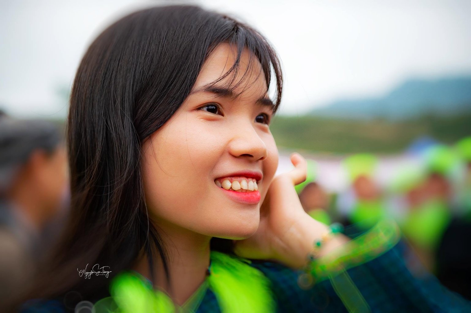 Nụ cười thiếu nữ