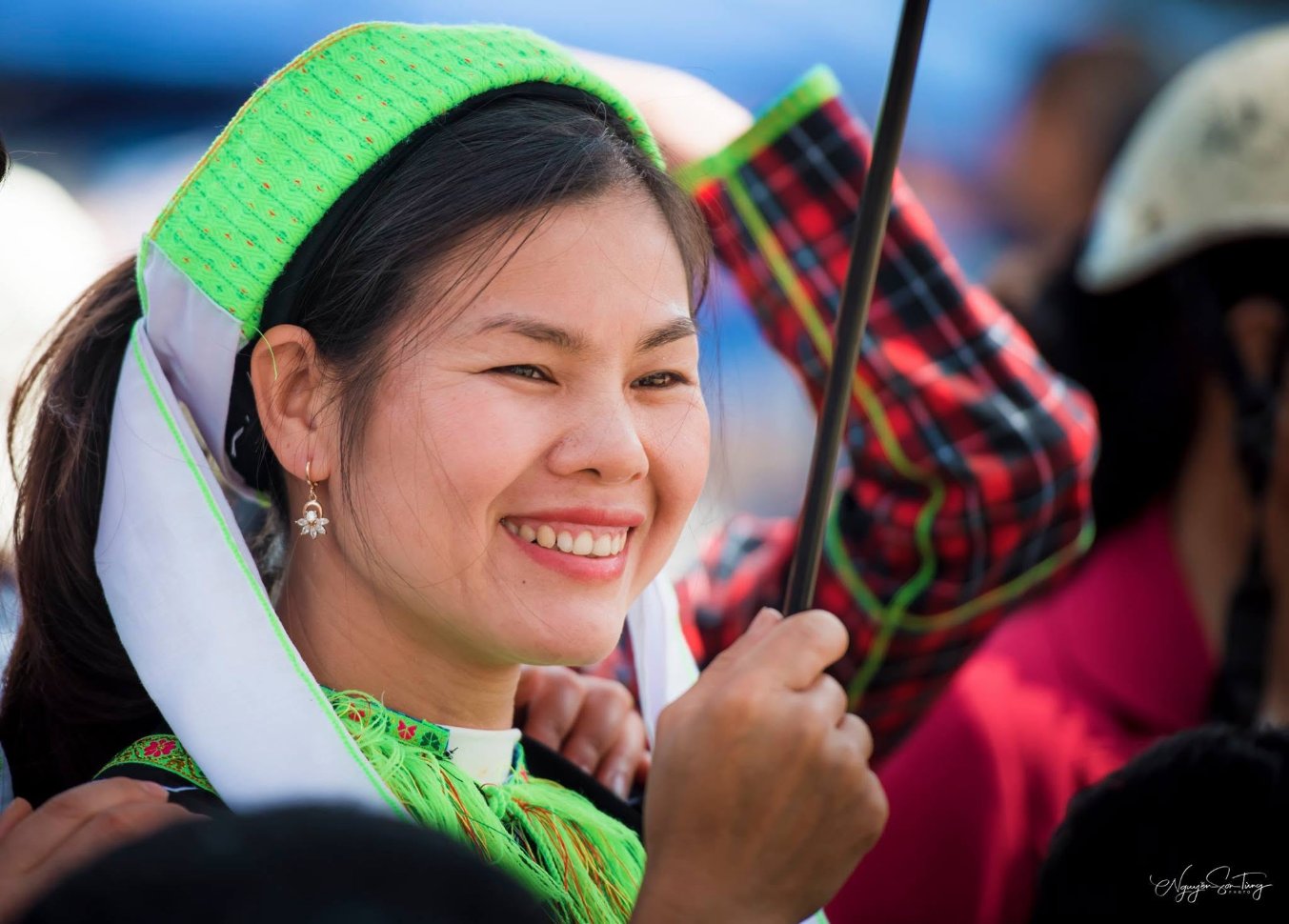 Cô gái ngày hội