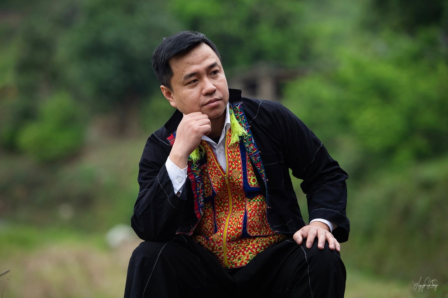 Áo gile thêu